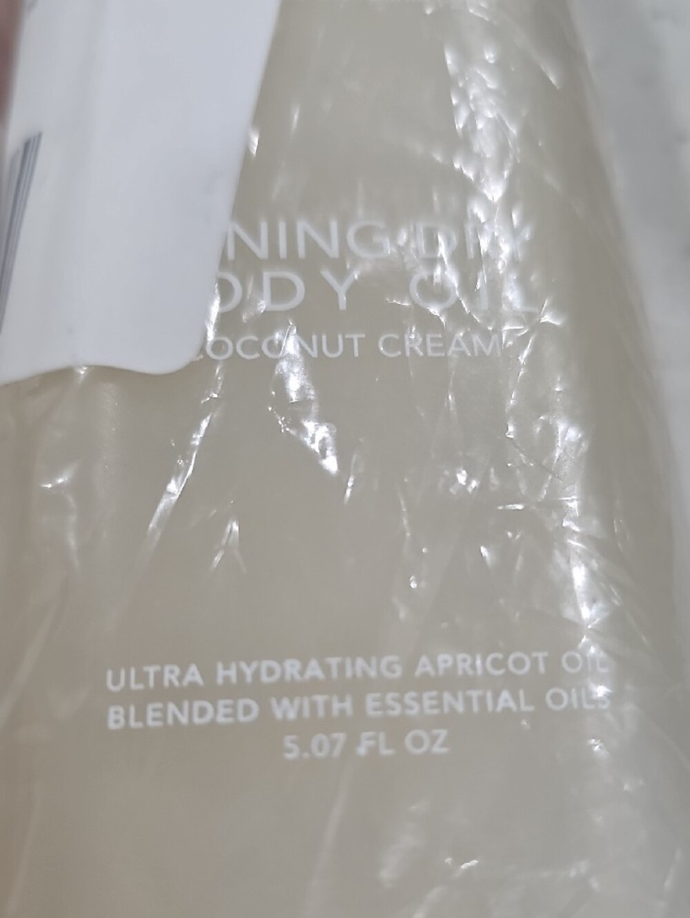 Sand + Fog Toning Dry Body Oil – White Vanilla (Blush) & Coconut Cream - Picture 3 of 3